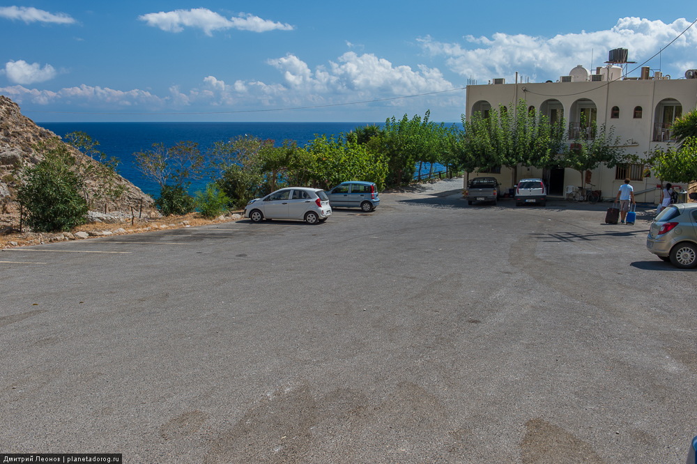 Ущелье и отель Илингас 