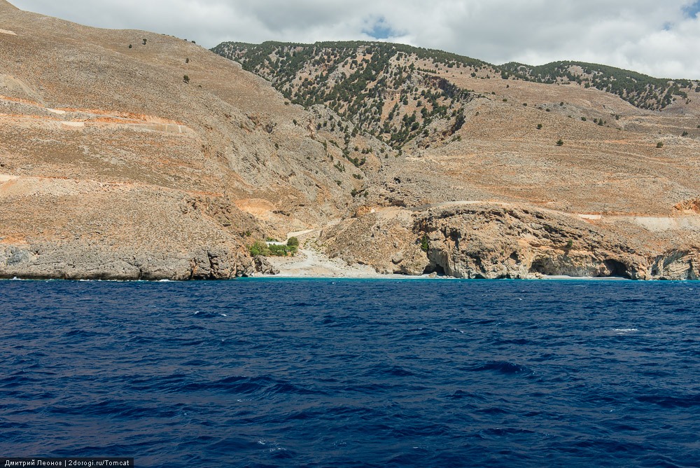Ущелье и отель Илингас 