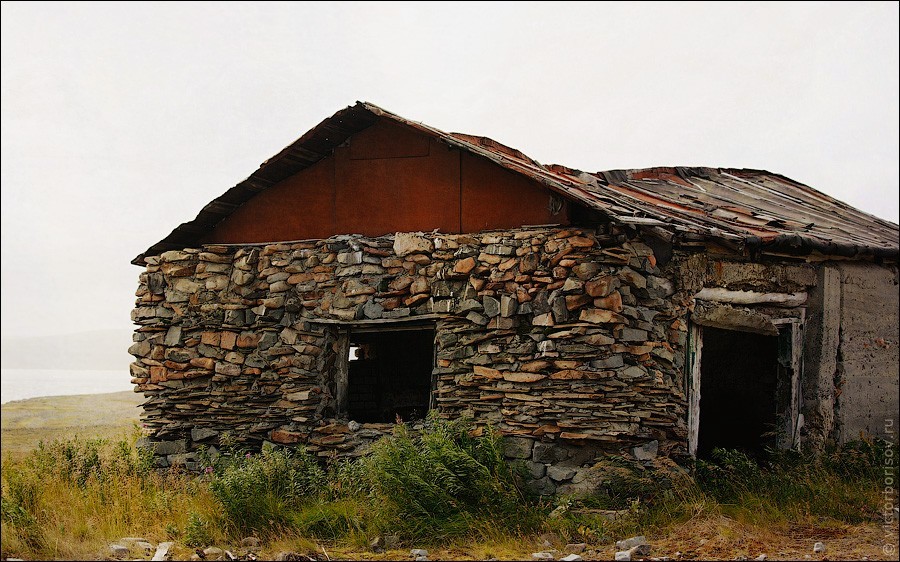 Заброшенный посёлок Большое Озерко на полуострове Рыбачий